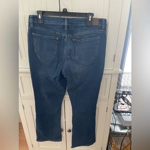 Lee bootcut jeans